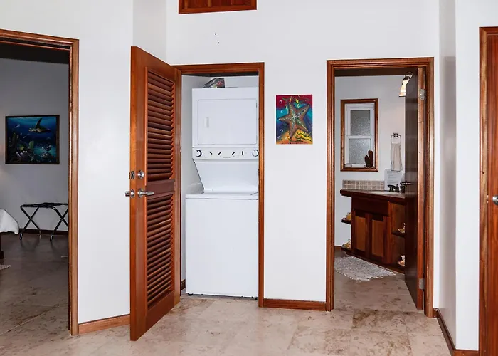 Residences At Barrier Reef 4c Oceanview 2 Bedroom By Floreo Holiday home *