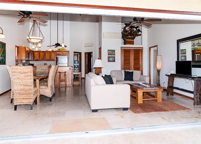 Holiday home Residences At Barrier Reef 4c Oceanview 2 Bedroom By Floreo