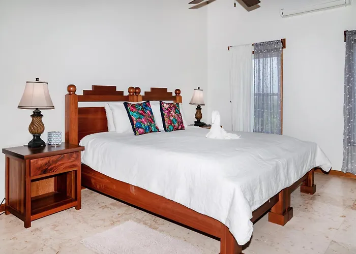 Residences At Barrier Reef 4c Oceanview 2 Bedroom By Floreo * San Pedro (Ambergris Caye)